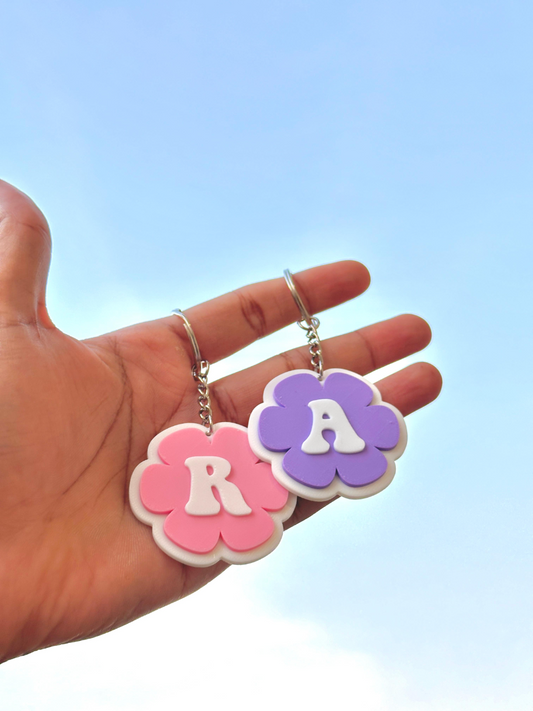 Gepersonaliseerde Bloem Sleutelhanger met Letter